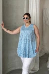 Büyük Beden V Yaka Sıfır Kol Dantel Detaylı Astarsız Bluz 302965